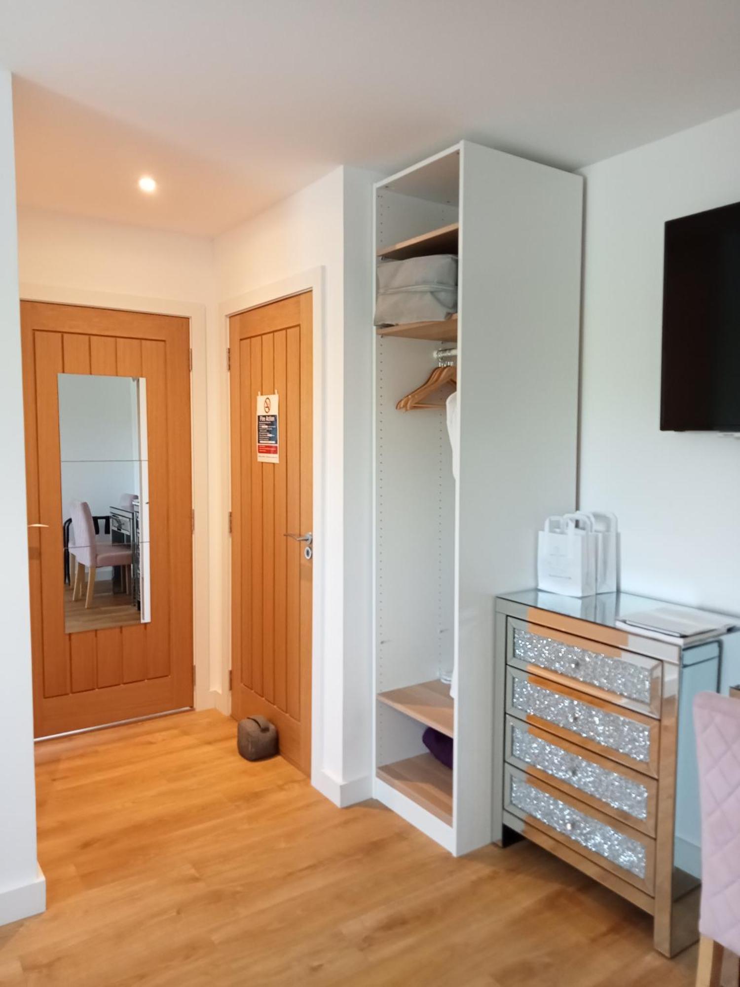 Flotnar Hus - Ensuite Rooms 基斯高地 外观 照片